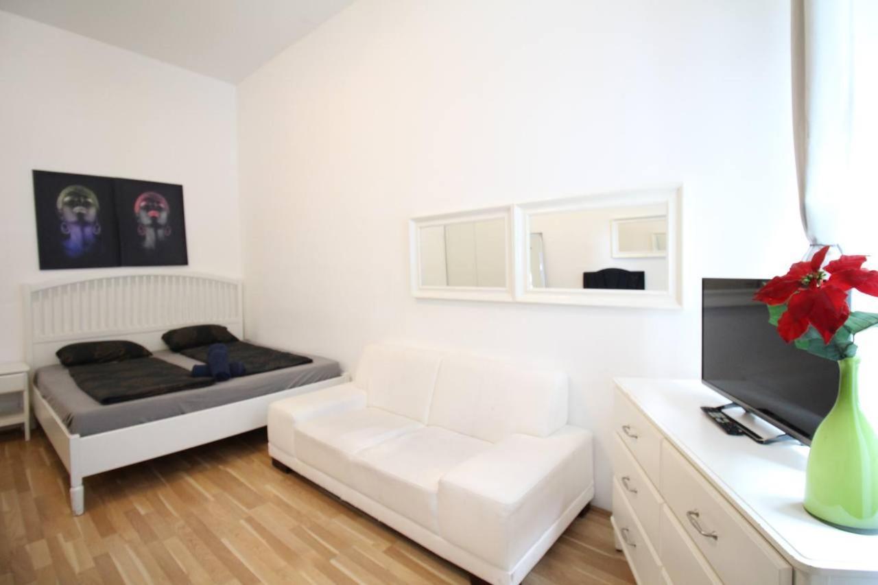 Cozy Studio Lg Lägenhet Wien Exteriör bild